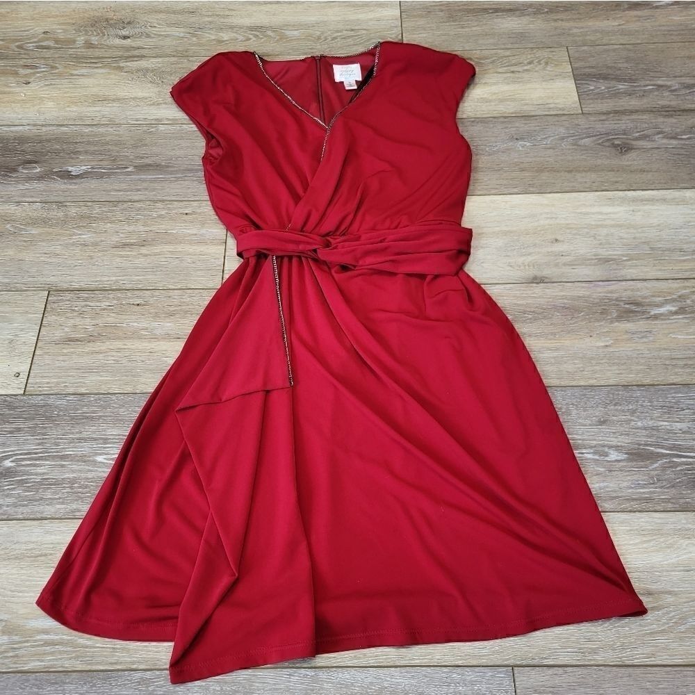Suzi Chin for Maggy Boutique size 6 gorgeous red dress fit and flare